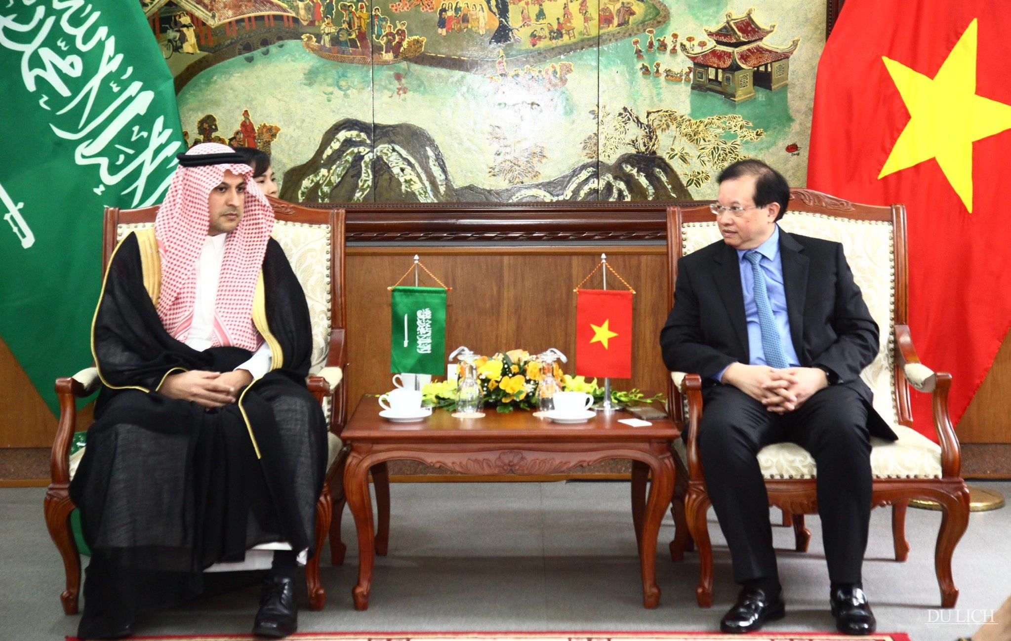 Thứ trưởng Bộ VHTTDL Tạ Quang Đông tiếp ngài Mohammed Ismaeil A. Dahlwy- Đại sứ đặc mệnh toàn quyền Vương quốc Ả- rập-Xê- út tại Việt Nam.